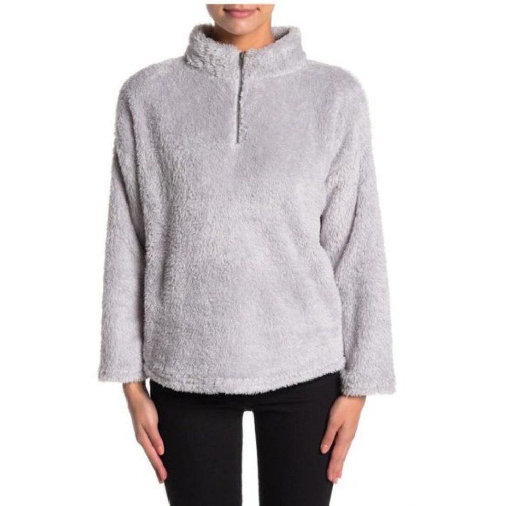 Love by Design Silver Plush Half Zip Pullover size L